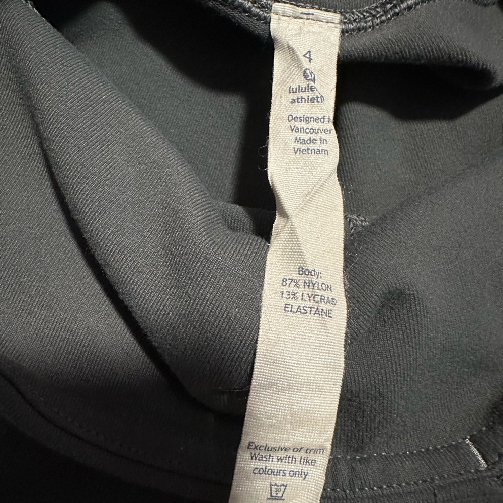 Lululemon Wide-Leg High Rise Crop Leggings Sz 4 - Picture 9 of 9